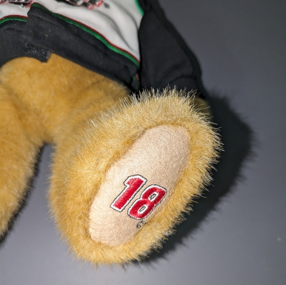 Boyds Bear NASCAR 18 Bobby Labonte - Picture 4 of 5